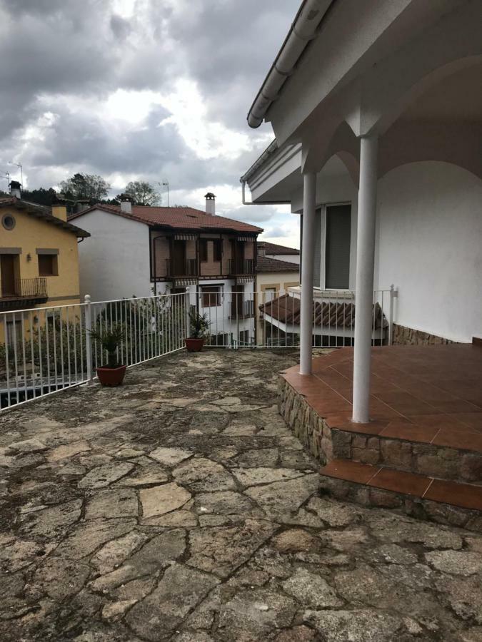 Villa EL LLANO - El Hornillo, tu pueblo en la Sierra de Gredos. Exterior foto